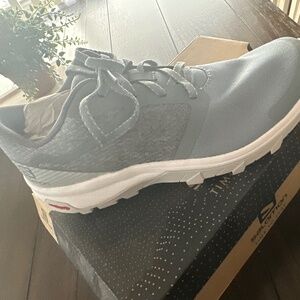 Brand new Solomon, Athletic shoes